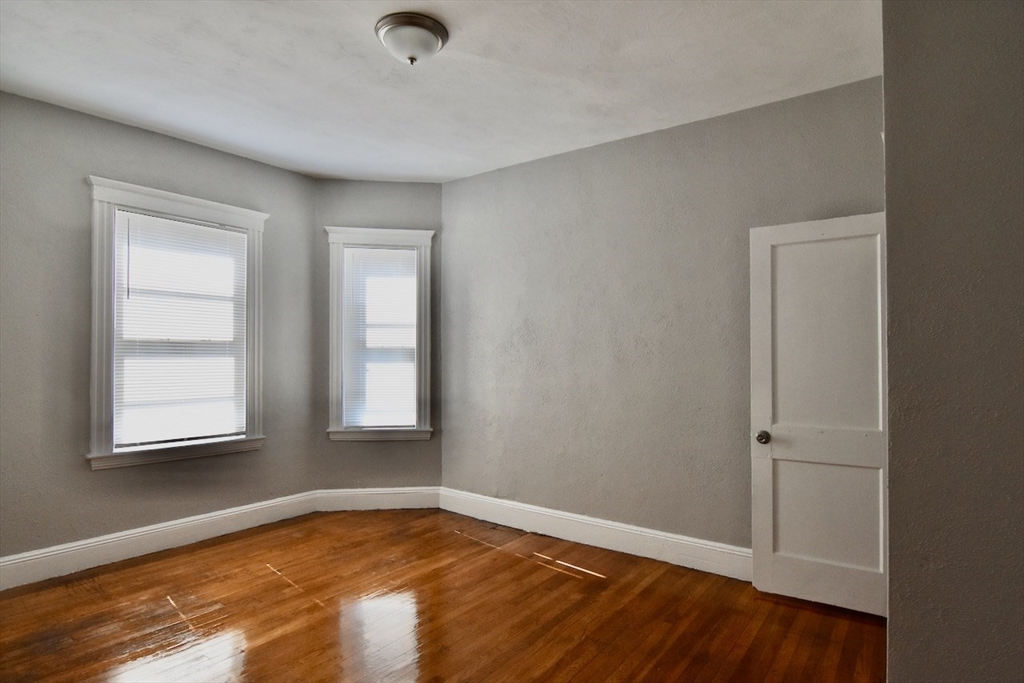 4 bed, 1 bath apartment for rent at 105 Evans St Unit 3, Dorchester — photo 14 of 19