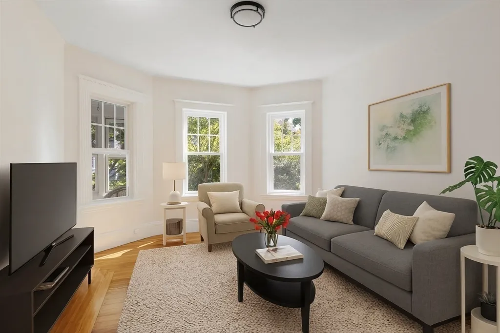 4 bed, 2 bath apartment for rent at 105 Fayerweather St Unit 2, West Cambridge — photo 7 of 23