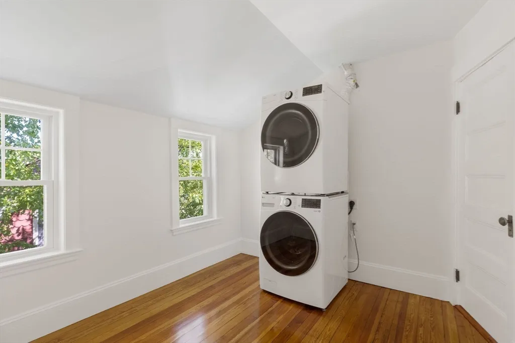 4 bed, 2 bath apartment for rent at 105 Fayerweather St Unit 2, West Cambridge — photo 19 of 23