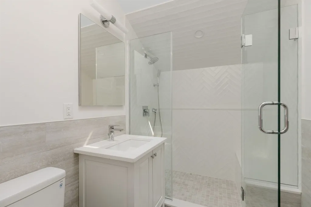 4 bed, 2 bath apartment for rent at 105 Fayerweather St Unit 2, West Cambridge — photo 15 of 23