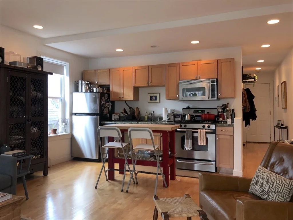 1 bed, 1 bath apartment for rent at 105 Gore St Unit 4, East Cambridge — photo 4 of 29