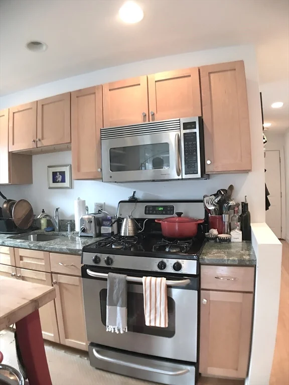 1 bed, 1 bath apartment for rent at 105 Gore St Unit 4, East Cambridge — photo 8 of 29