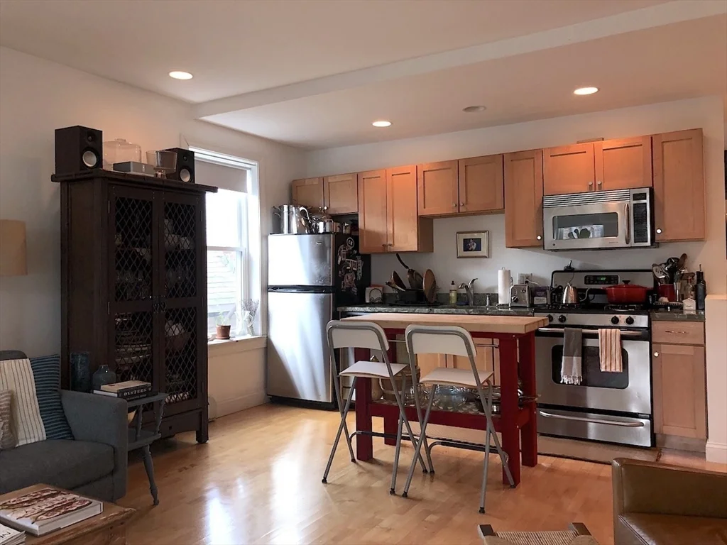 1 bed, 1 bath apartment for rent at 105 Gore St Unit 4, East Cambridge — photo 3 of 29