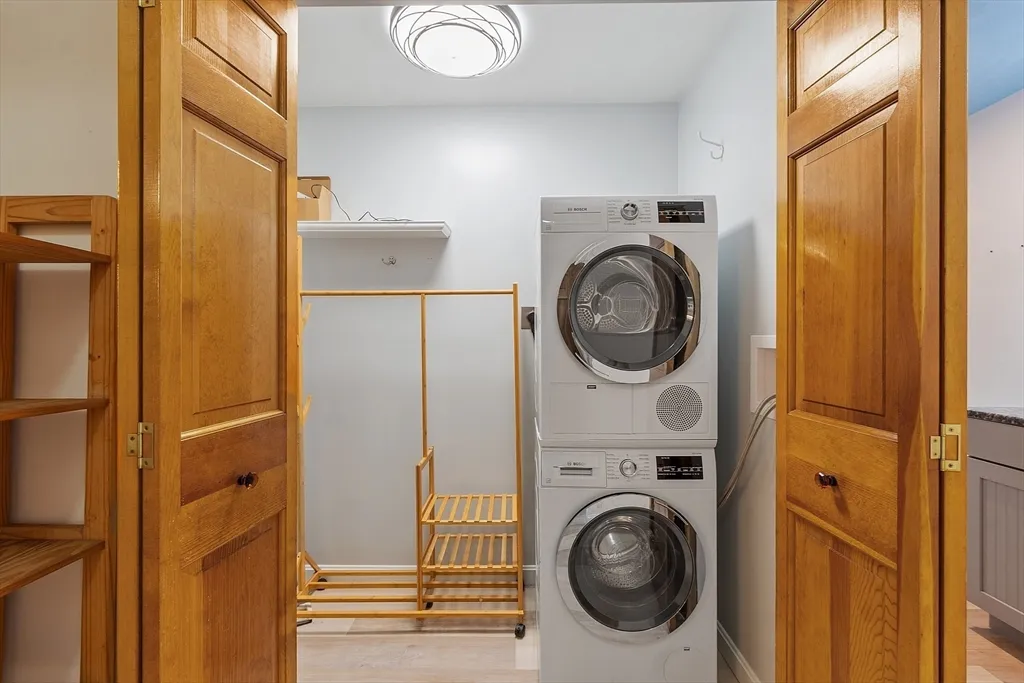 2 bed, 1 bath apartment for rent at 105 Granite St Unit 3, Rockport — photo 18 of 22