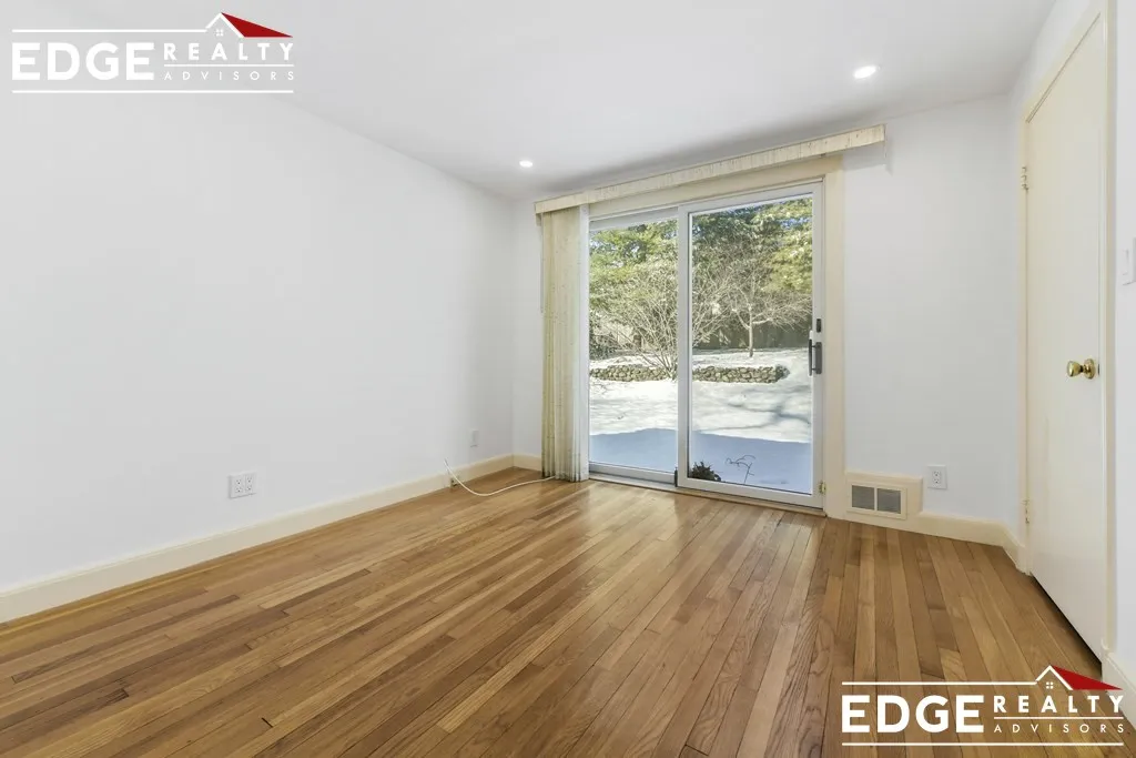 3 bed, 1 bath apartment for rent at 105 Hamilton Rd Unit 1, Cedarwood — photo 17 of 17