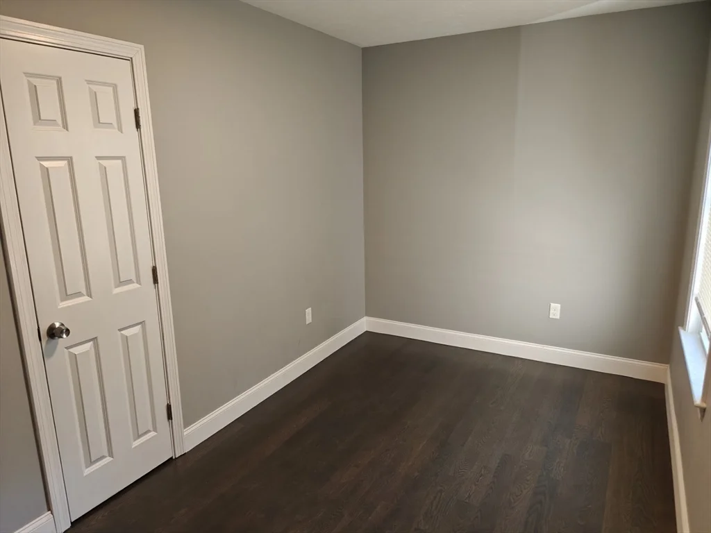 3 bed, 1 bath apartment for rent at 105 Holyoke St Unit 2, Lynn — photo 8 of 21