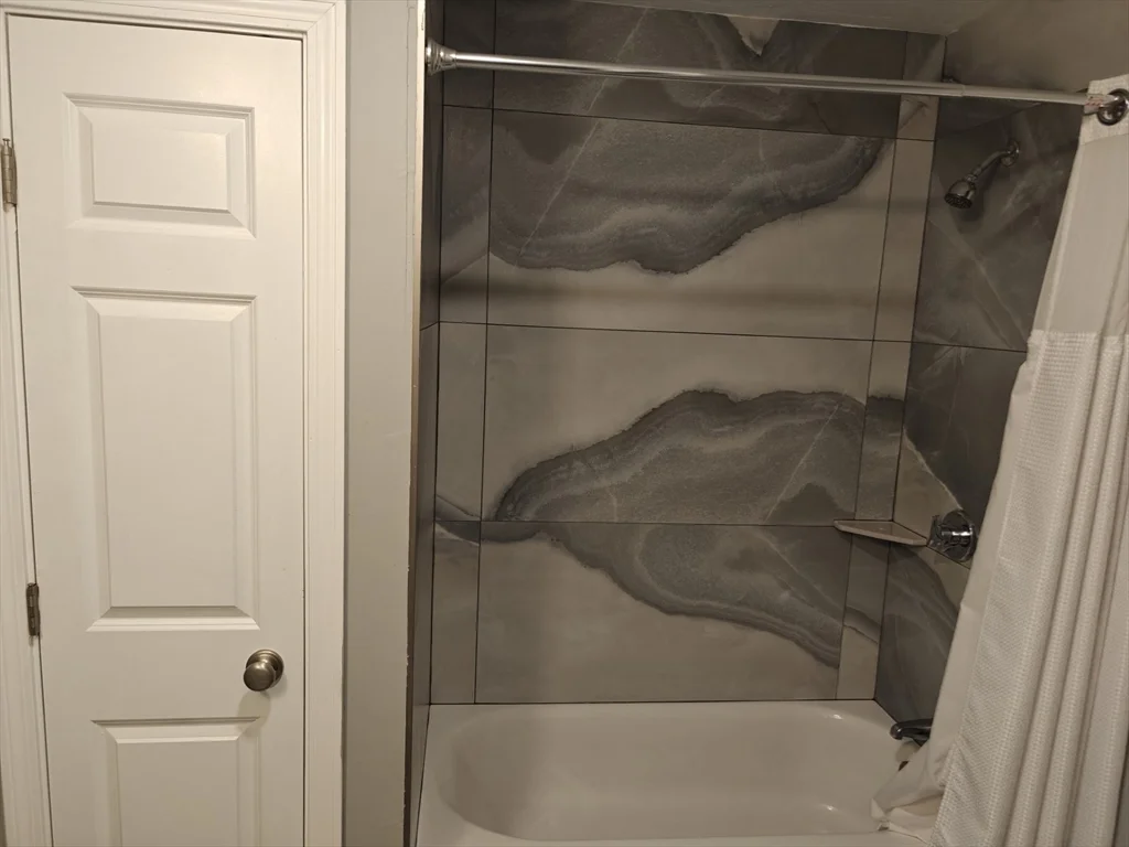 3 bed, 1 bath apartment for rent at 105 Holyoke St Unit 2, Lynn — photo 15 of 21
