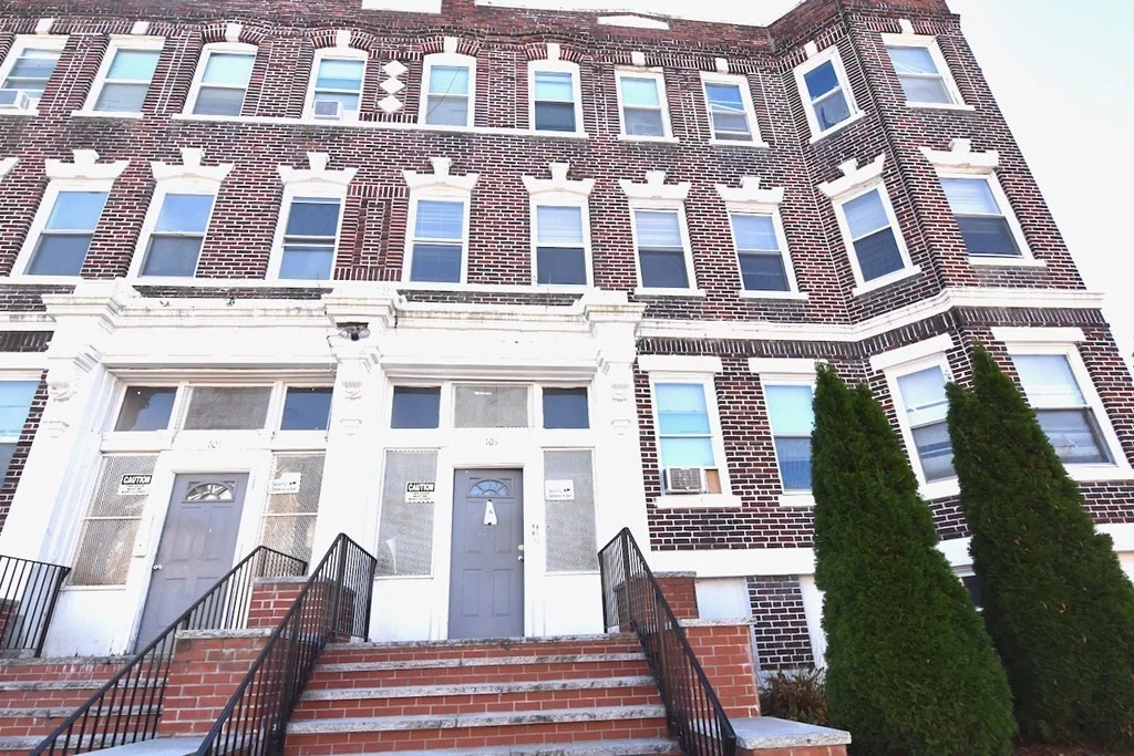 4 bed, 1 bath apartment for rent at 105 Homestead St Unit 2, Dorchester — photo 7 of 19