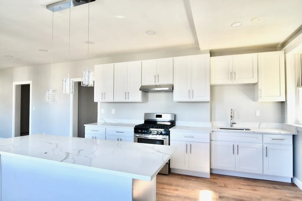 4 bed, 1 bath apartment for rent at 105 Homestead St Unit 2, Dorchester — photo 5 of 19