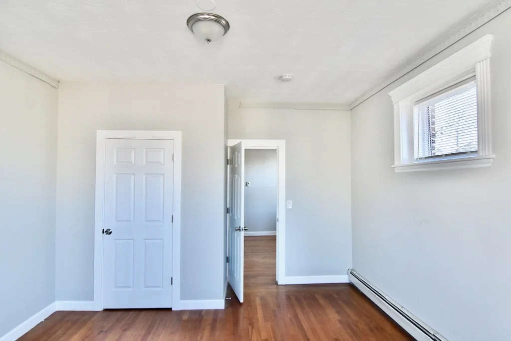 4 bed, 1 bath apartment for rent at 105 Homestead St Unit 2, Dorchester — photo 10 of 19