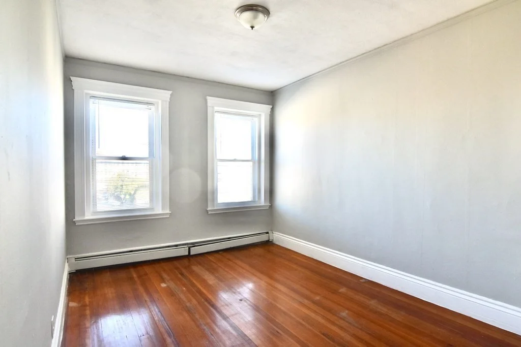 4 bed, 1 bath apartment for rent at 105 Homestead St Unit 2, Dorchester — photo 13 of 19