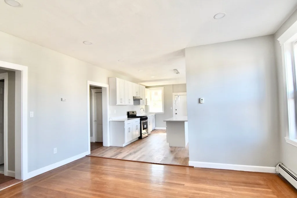 4 bed, 1 bath apartment for rent at 105 Homestead St Unit 2, Dorchester — photo 11 of 19