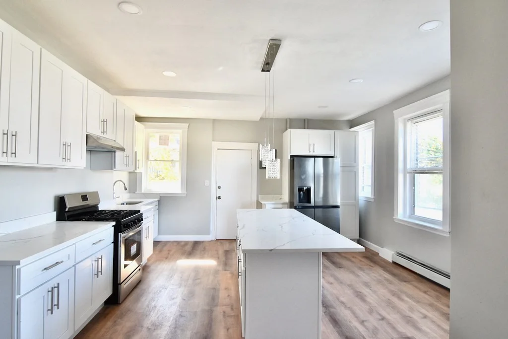 4 bed, 1 bath apartment for rent at 105 Homestead St Unit 2, Dorchester — photo 1 of 19