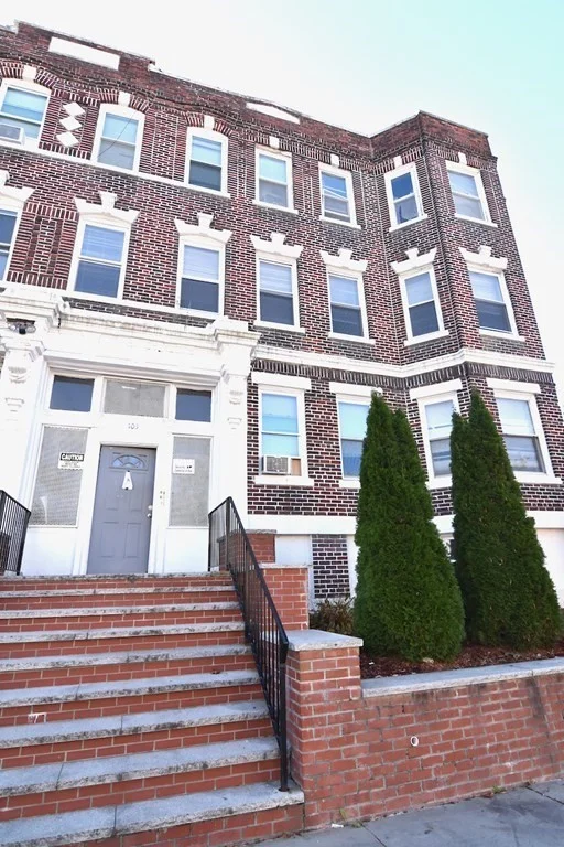 4 bed, 1 bath apartment for rent at 105 Homestead St Unit 2, Dorchester — photo 19 of 19
