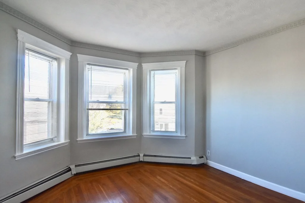 4 bed, 1 bath apartment for rent at 105 Homestead St Unit 2, Dorchester — photo 9 of 19