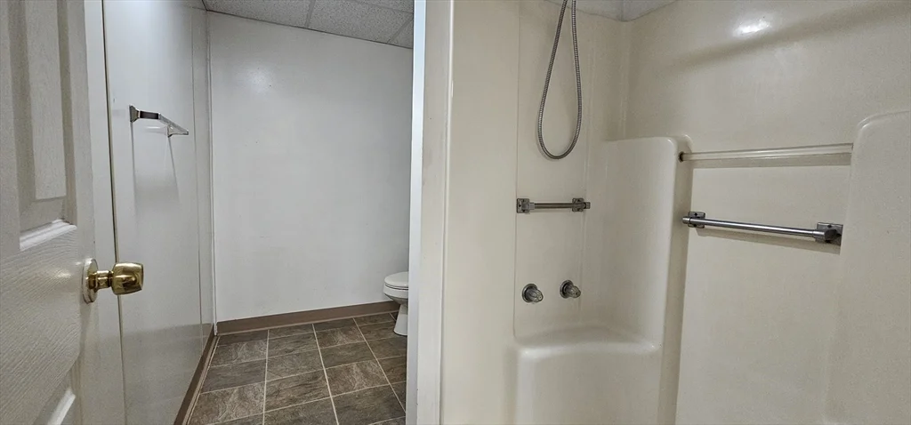2 bed, 1 bath apartment for rent at 105 Mechanic St Unit 2, East Brookfield — photo 6 of 10