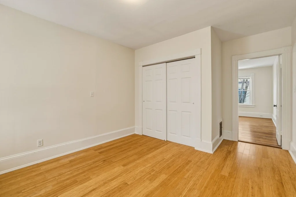 3 bed, 1 bath apartment for rent at 105 Nonotuck St Unit 105, Holyoke — photo 25 of 26