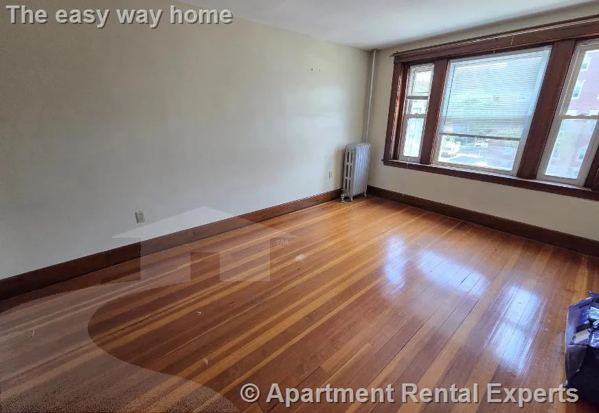 2 bed, 1 bath apartment for rent at 105 Norfolk St Unit 3, Central Square — photo 9 of 11