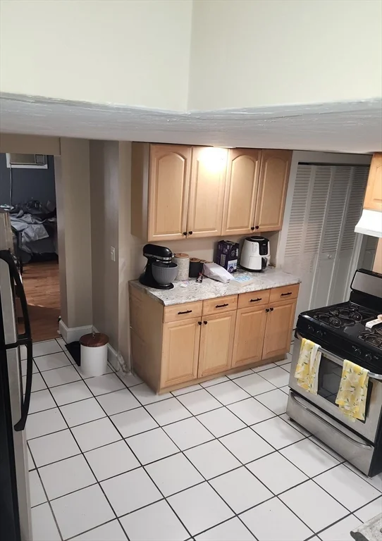 1 bed, 1 bath apartment for rent at 105 Pemberton St Unit 1, Revere — photo 10 of 15