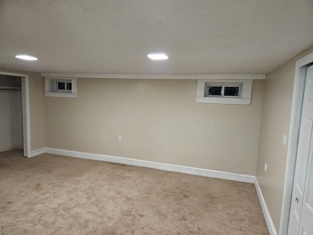 1 bed, 1 bath apartment for rent at 105 Pemberton St Unit 1, Revere — photo 3 of 15