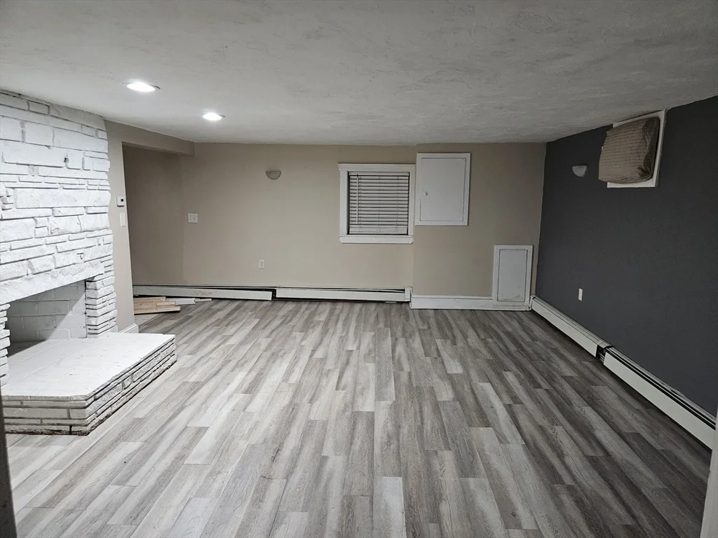 1 bed, 1 bath apartment for rent at 105 Pemberton St Unit 1, Revere — photo 2 of 15