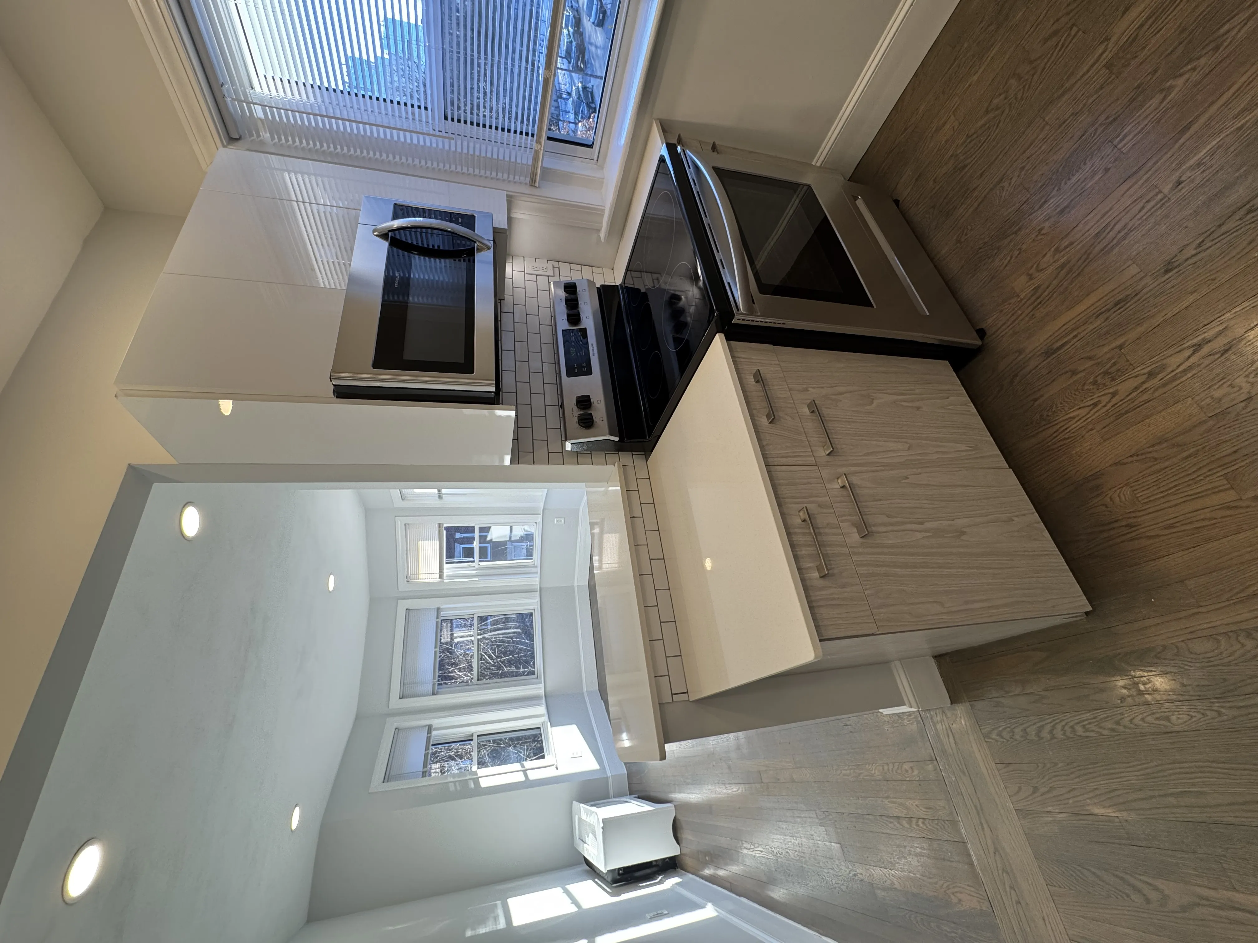 2 bed, 1 bath apartment for rent at 105 Queensberry St Unit 9, Fenway — photo 2 of 13