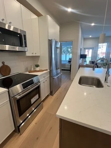 2 bed, 2 bath apartment for rent at 105 Sea St Unit 102, Quincy — photo 3 of 20
