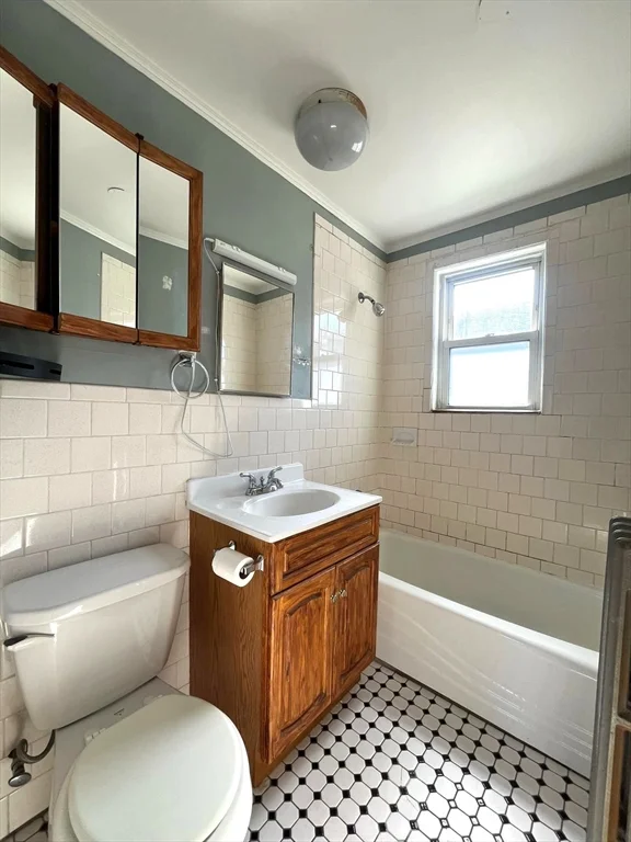 2 bed, 1 bath apartment for rent at 105 Shore Dr Unit 1, Ten Hills — photo 11 of 18