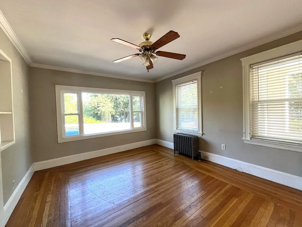 2 bed, 1 bath apartment for rent at 105 Shore Dr Unit 1, Ten Hills — photo 3 of 18