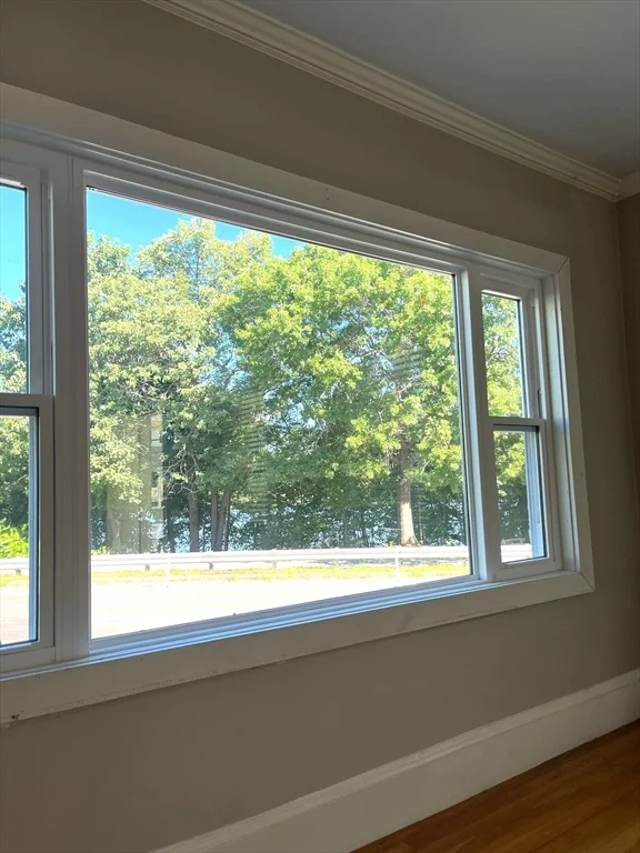 2 bed, 1 bath apartment for rent at 105 Shore Dr Unit 1, Ten Hills — photo 6 of 18