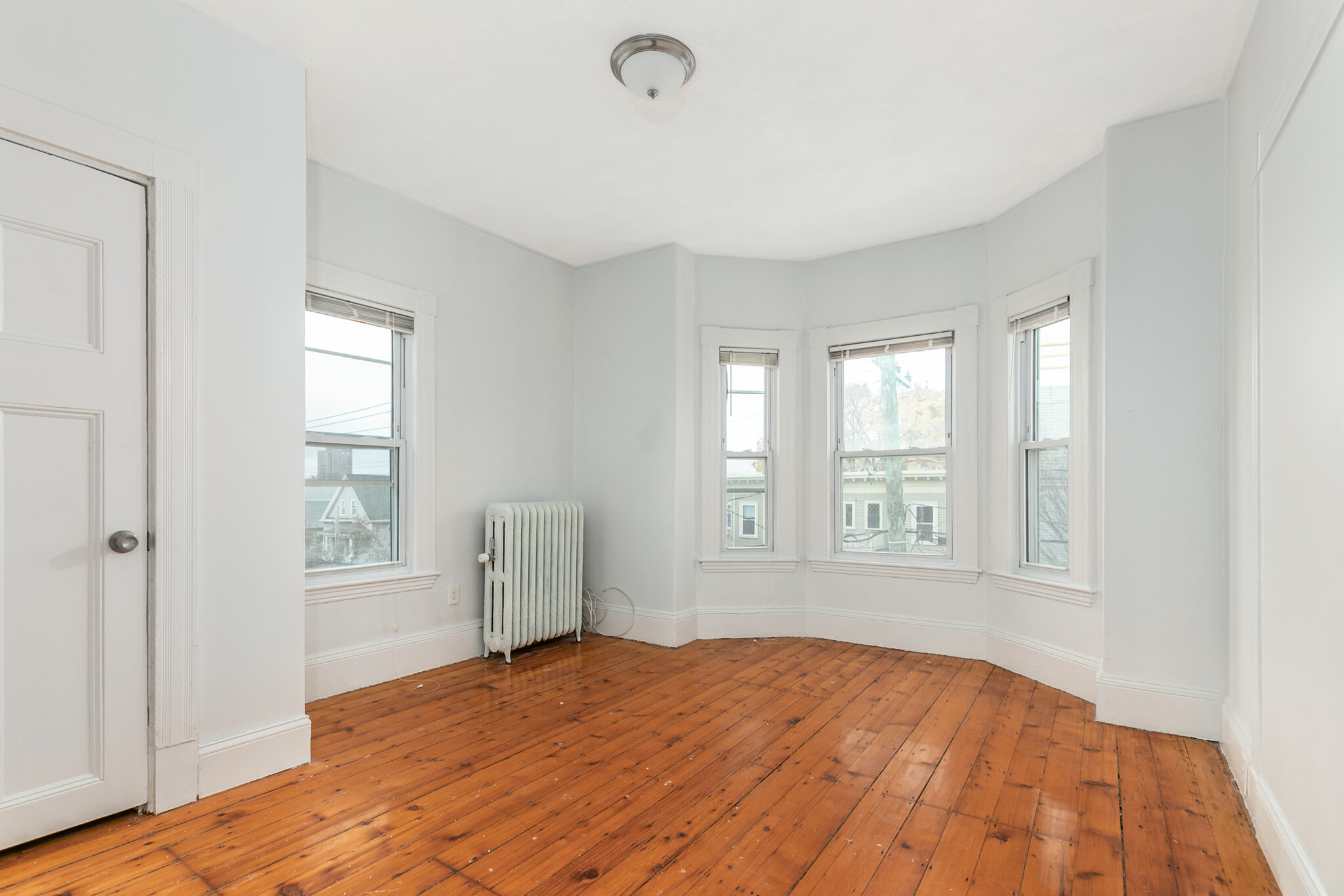 4 bed, 1 bath apartment for rent at 105 Summer St Unit 03, Spring Hill — photo 11 of 15