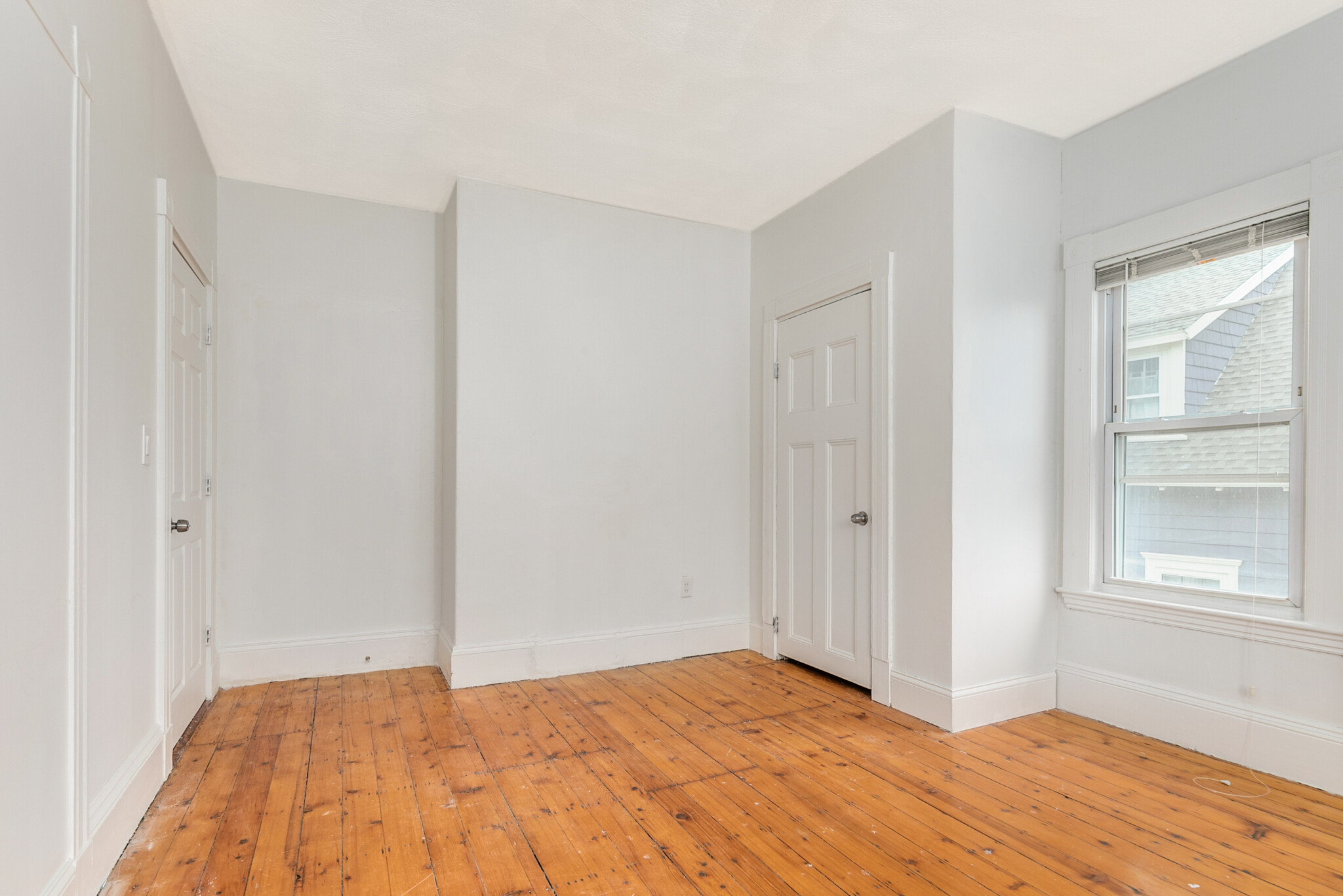 4 bed, 1 bath apartment for rent at 105 Summer St Unit 03, Spring Hill — photo 13 of 15