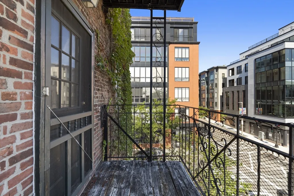 1 bed, 1 bath apartment for rent at 105 West Fourth St Unit 3A, South Boston — photo 9 of 10