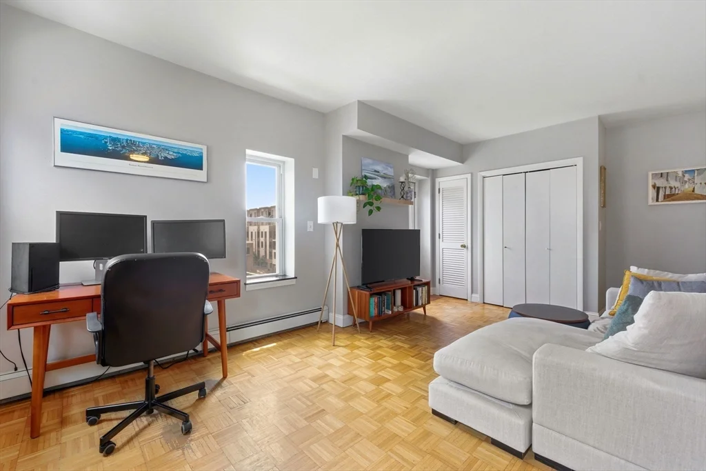1 bed, 1 bath apartment for rent at 105 W Fourth St Unit 4A, South Boston — photo 5 of 16
