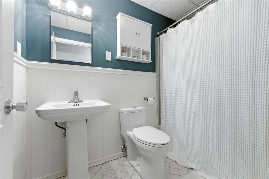 1 bed, 1 bath apartment for rent at 105 W Fourth St Unit 4A, South Boston — photo 9 of 16