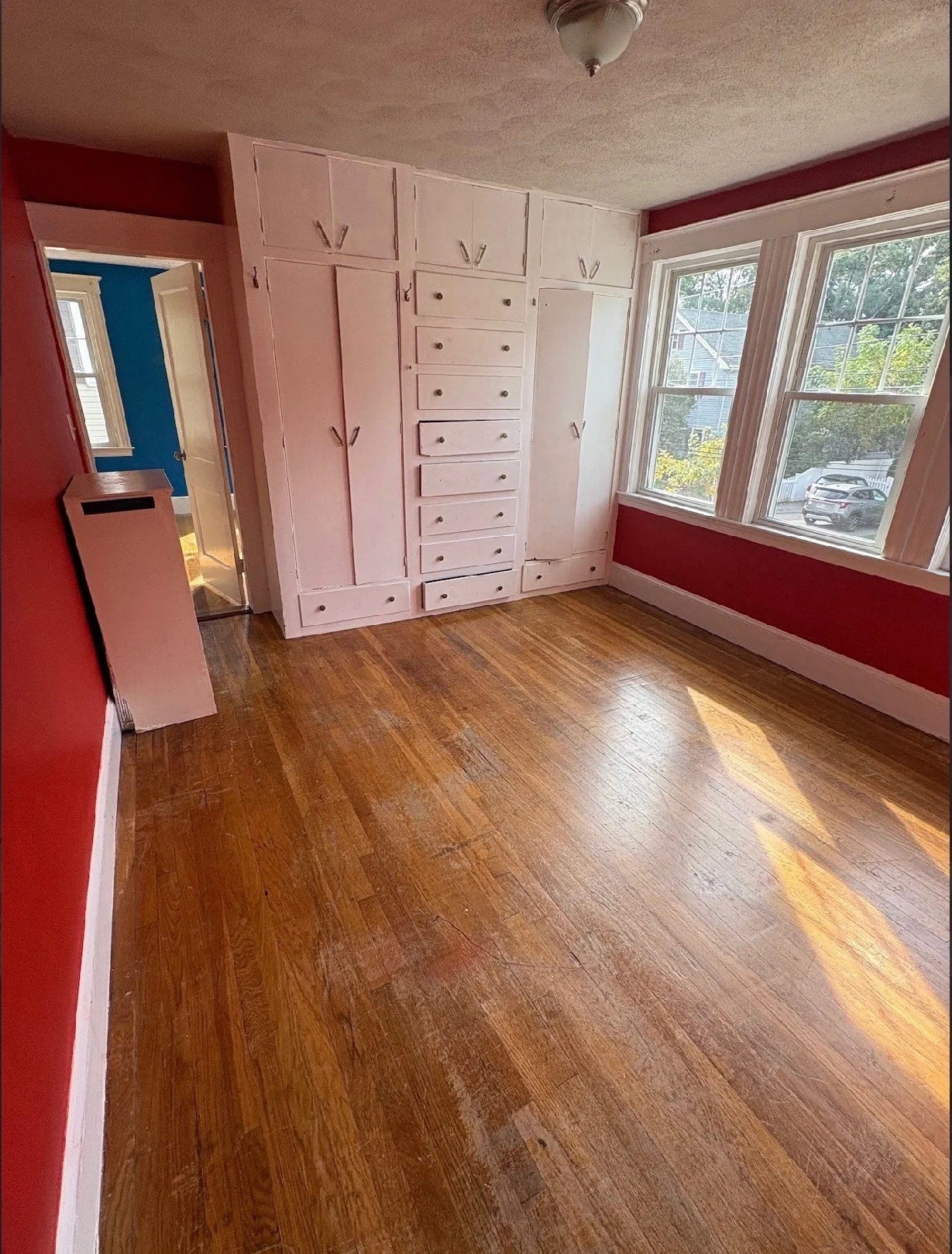 3 bed, 1 bath apartment for rent at 105 Warwick Rd Unit 2, West Newton — photo 4 of 10