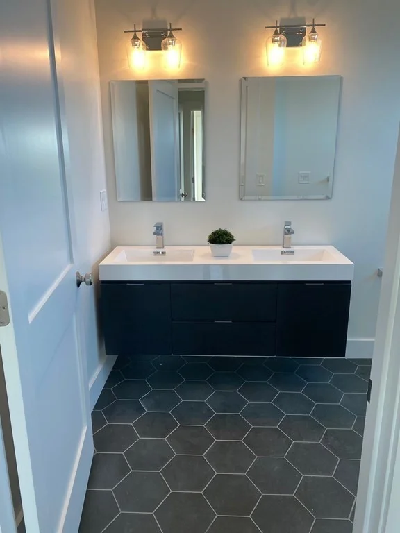 3 bed, 3 bath apartment for rent at 105 Washington St Unit 3A, East Somerville — photo 14 of 14