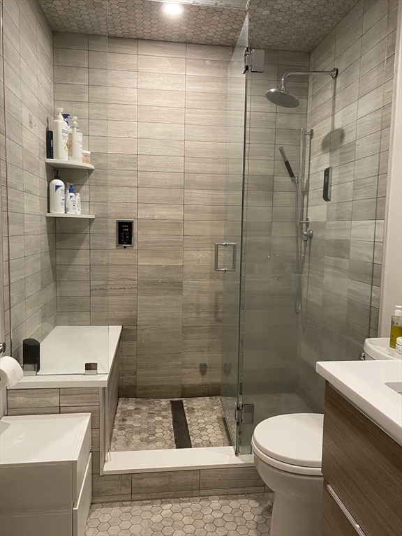 3 bed, 2 bath apartment for rent at 105 West 3rd St Unit 1, South Boston — photo 12 of 14
