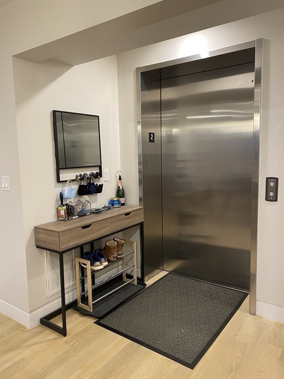3 bed, 2 bath apartment for rent at 105 West 3rd St Unit 1, South Boston — photo 3 of 14