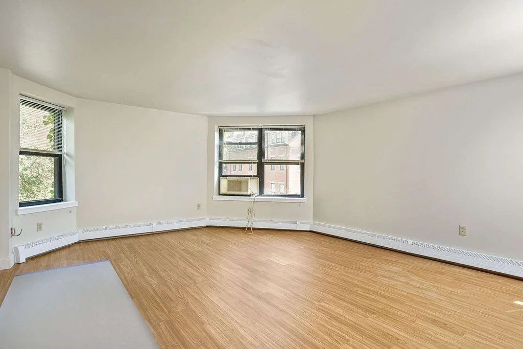 4 bed, 1 bath apartment for rent at 105 West Concord St Unit 2, South End — photo 5 of 33