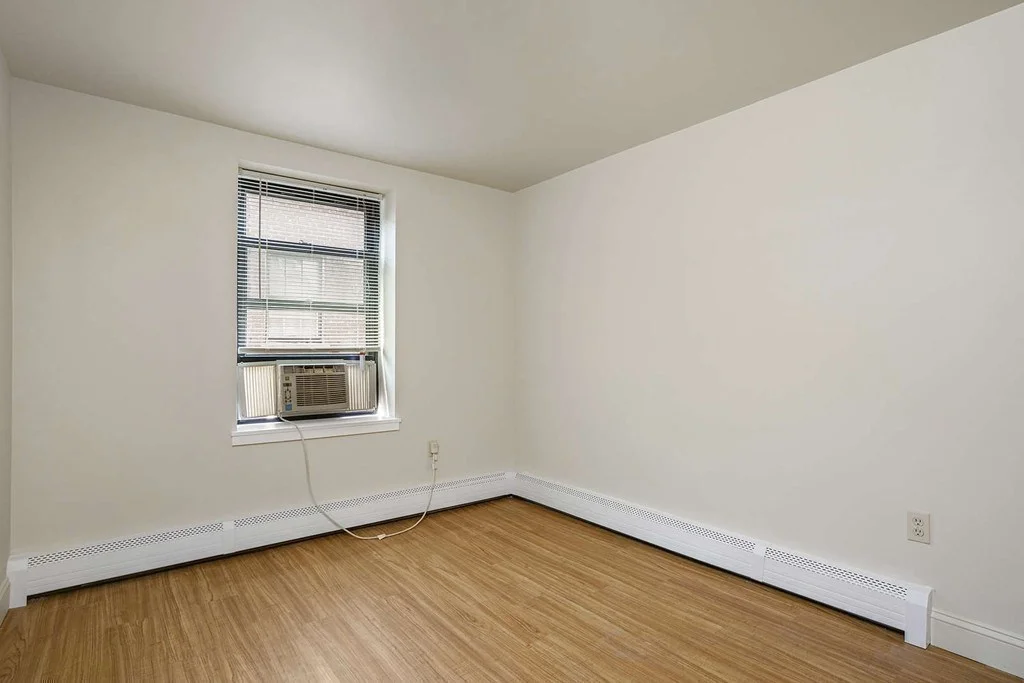 4 bed, 1 bath apartment for rent at 105 West Concord St Unit 2, South End — photo 13 of 33