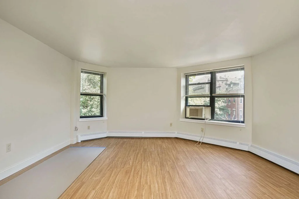 4 bed, 1 bath apartment for rent at 105 West Concord St Unit 2, South End — photo 6 of 33