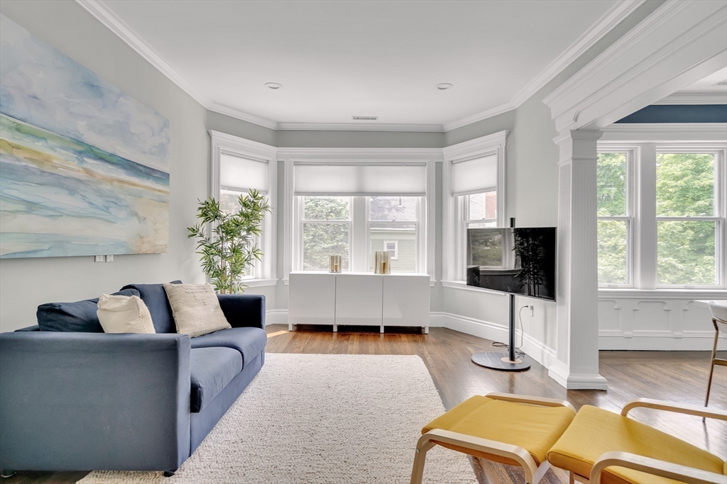 3 bed, 2 bath apartment for rent at 105 Winchester St Unit 3, Coolidge Corner — photo 1 of 15