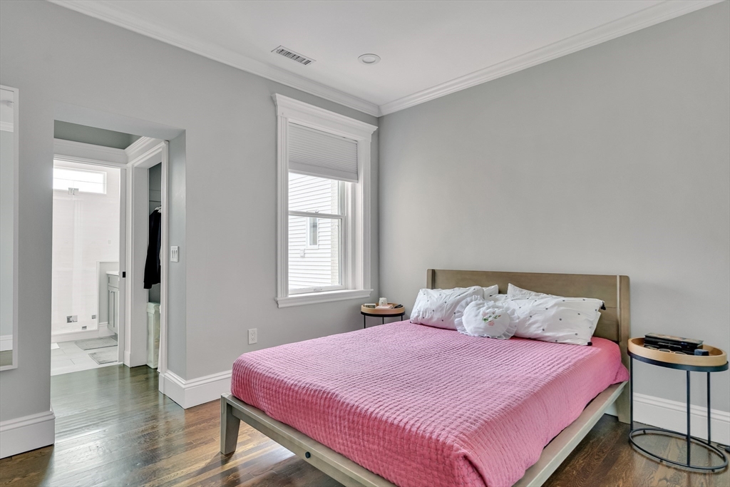 3 bed, 2 bath apartment for rent at 105 Winchester St Unit 3, Coolidge Corner — photo 9 of 15