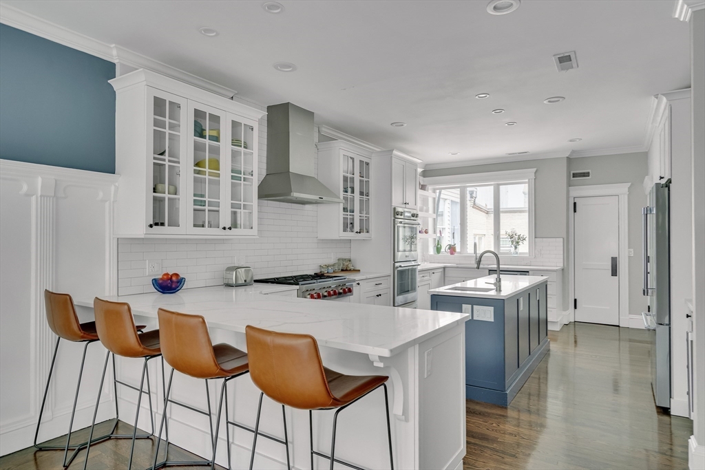 3 bed, 2 bath apartment for rent at 105 Winchester St Unit 3, Coolidge Corner — photo 4 of 15