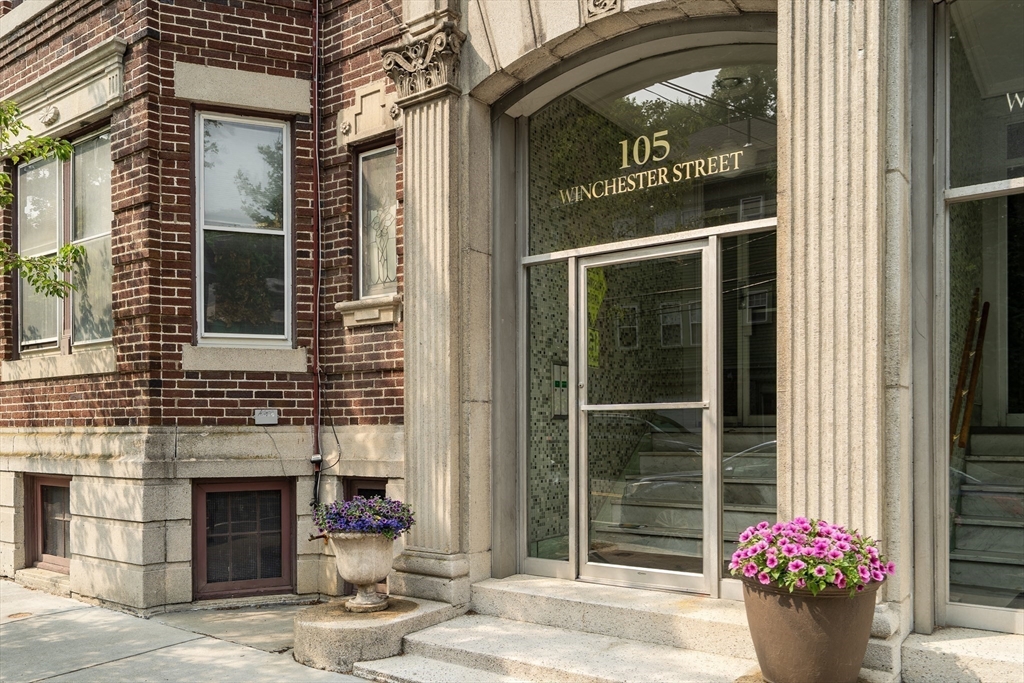 3 bed, 2 bath apartment for rent at 105 Winchester St Unit 3, Coolidge Corner — photo 15 of 15
