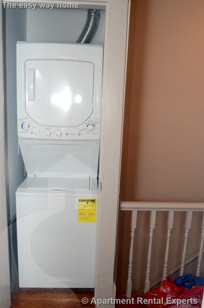 2 bed, 1 bath apartment for rent at 105 Winter St, East Cambridge — photo 4 of 13