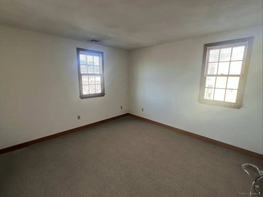 3 bed, 2 bath apartment for rent at 1050 Chestnut St Unit 1050, Newton — photo 7 of 13