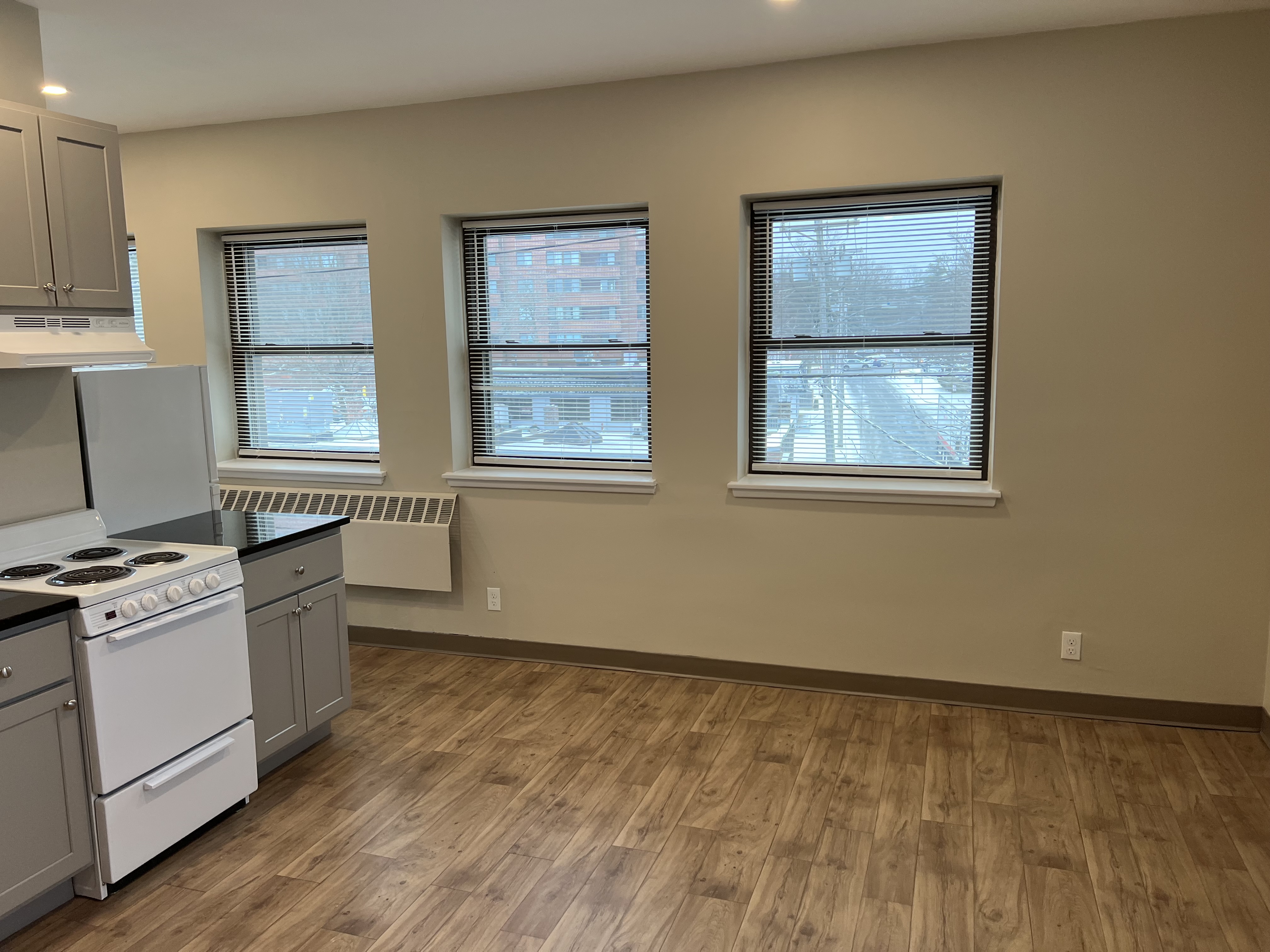 Studio bed, 1 bath apartment for rent at 1050 Hancock St Unit C1 / 30, Quincy — photo 6 of 9