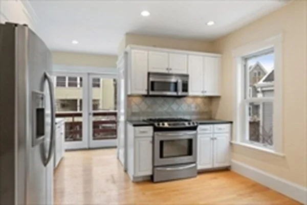 4 bed, 2 bath apartment for rent at 1051 Broadway Unit U, Somerville — photo 6 of 14